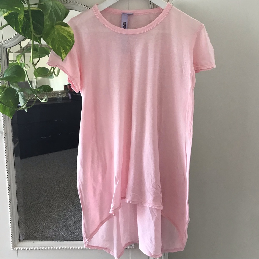 Long light pink T-shirt